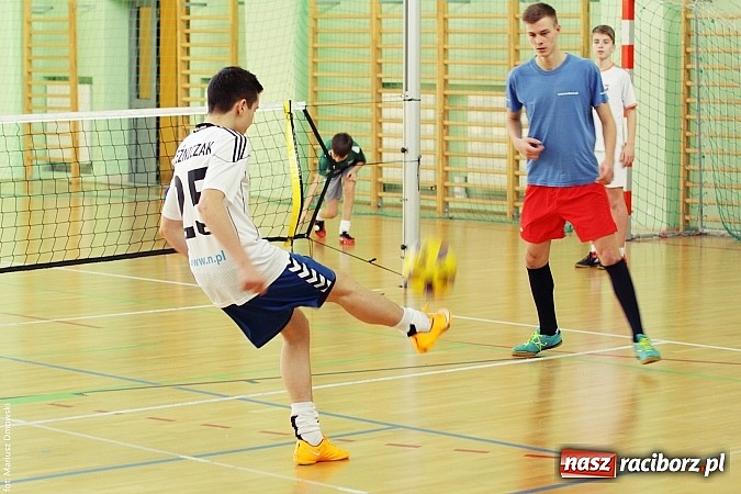 Zdjęcie w galerii na portalu naszraciborz.pl: Siatkonoga na Arenie Rafako wiadomości z regionu