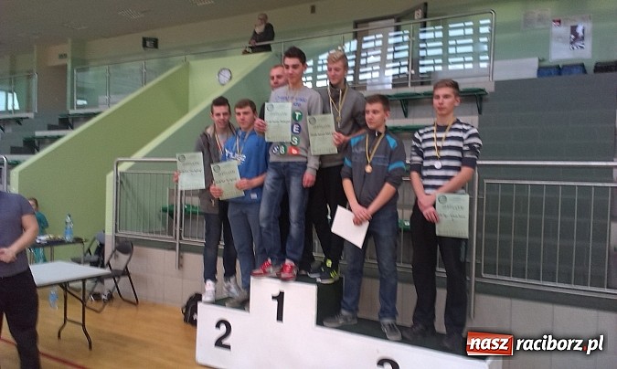 Zdjęcie w galerii na portalu naszraciborz.pl: Siatkonoga na Arenie Rafako wiadomości z regionu