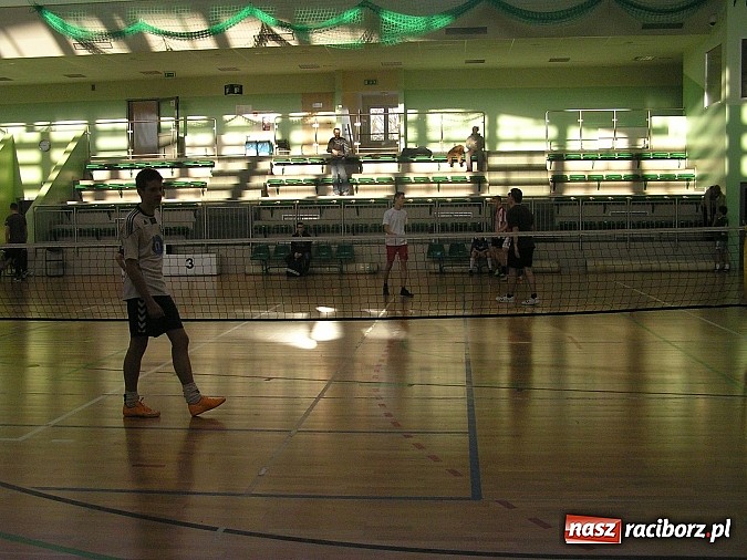 Zdjęcie w galerii na portalu naszraciborz.pl: Siatkonoga na Arenie Rafako wiadomości z regionu