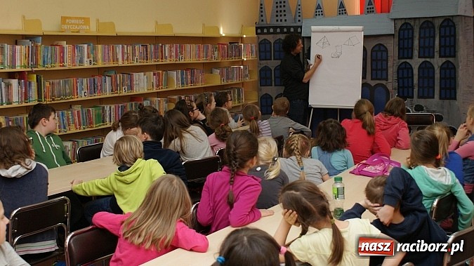Zdjęcie w galerii na portalu naszraciborz.pl: Magiczne ferie z biblioteką. Warsztaty z Mangi i Anime wiadomości z regionu