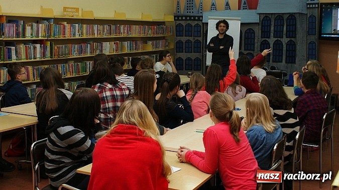 Zdjęcie w galerii na portalu naszraciborz.pl: Magiczne ferie z biblioteką. Warsztaty z Mangi i Anime wiadomości z regionu