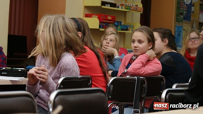 Zdjęcie w galerii na portalu naszraciborz.pl: Magiczne ferie z biblioteką. Warsztaty z Mangi i Anime wiadomości z regionu