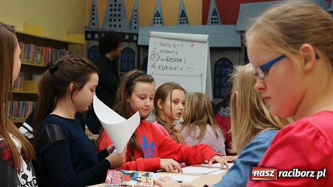 Zdjęcie w galerii na portalu naszraciborz.pl: Magiczne ferie z biblioteką. Warsztaty z Mangi i Anime wiadomości z regionu