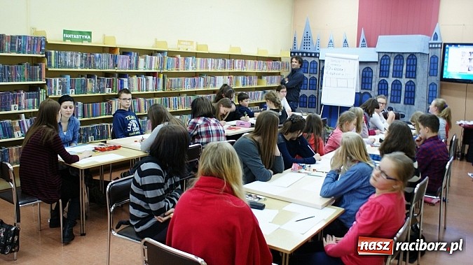 Zdjęcie w galerii na portalu naszraciborz.pl: Magiczne ferie z biblioteką. Warsztaty z Mangi i Anime wiadomości z regionu