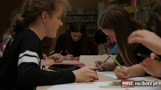 Zdjęcie w galerii na portalu naszraciborz.pl: Magiczne ferie z biblioteką. Warsztaty z Mangi i Anime wiadomości z regionu