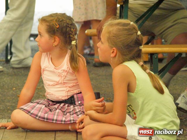 Zdjęcie w galerii na portalu naszraciborz.pl: Dni Krzanowic: UKS zbiera na II ligę wiadomości z regionu