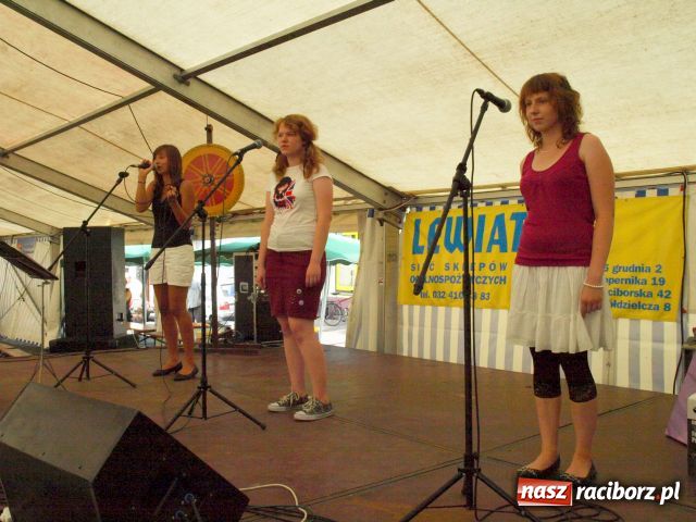 Zdjęcie w galerii na portalu naszraciborz.pl: Dni Krzanowic: UKS zbiera na II ligę wiadomości z regionu