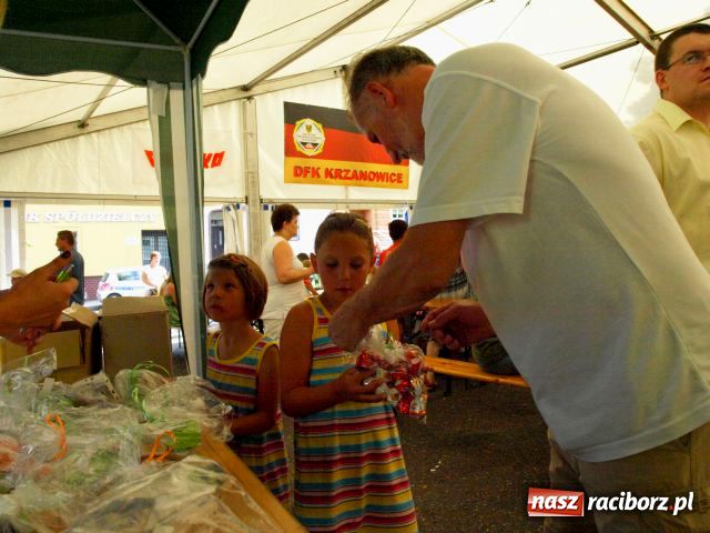 Zdjęcie w galerii na portalu naszraciborz.pl: Dni Krzanowic: UKS zbiera na II ligę wiadomości z regionu