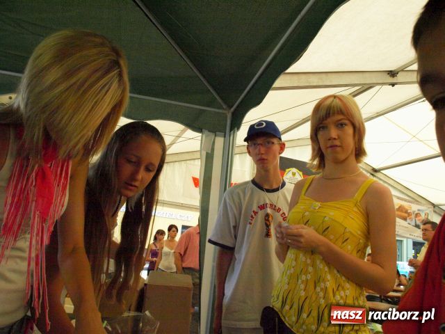 Zdjęcie w galerii na portalu naszraciborz.pl: Dni Krzanowic: UKS zbiera na II ligę wiadomości z regionu