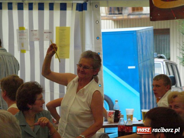 Zdjęcie w galerii na portalu naszraciborz.pl: Dni Krzanowic: UKS zbiera na II ligę wiadomości z regionu