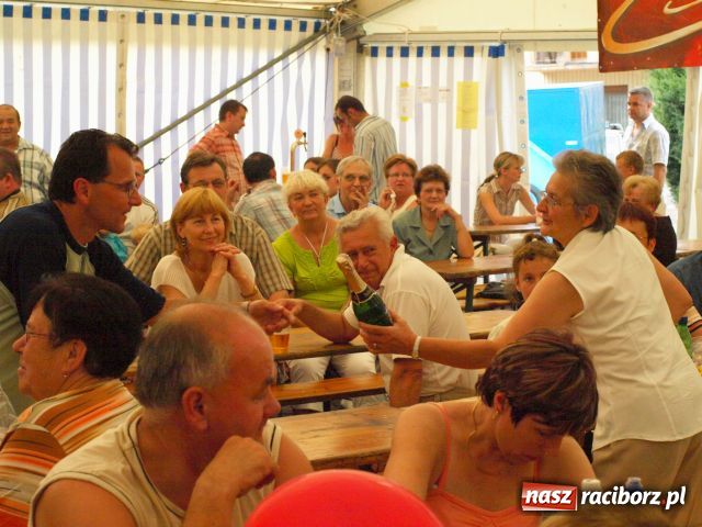 Zdjęcie w galerii na portalu naszraciborz.pl: Dni Krzanowic: UKS zbiera na II ligę wiadomości z regionu