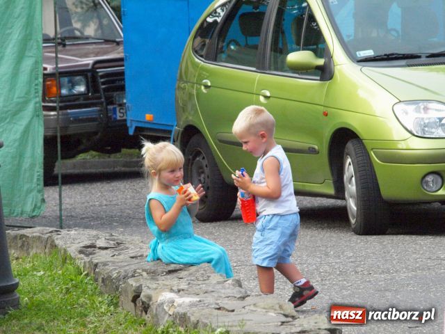 Zdjęcie w galerii na portalu naszraciborz.pl: Dni Krzanowic: UKS zbiera na II ligę wiadomości z regionu