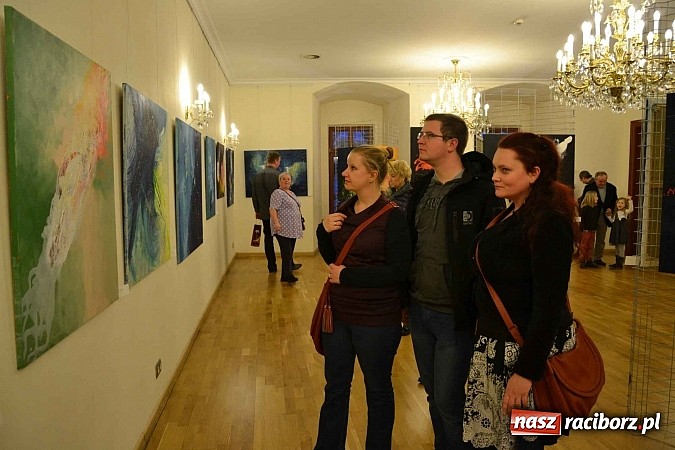 Zdjęcie w galerii na portalu naszraciborz.pl: Metapsychiczne Treści - na zamku otwarto nową wystawę wiadomości z regionu