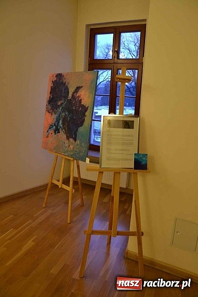 Zdjęcie w galerii na portalu naszraciborz.pl: Metapsychiczne Treści - na zamku otwarto nową wystawę wiadomości z regionu