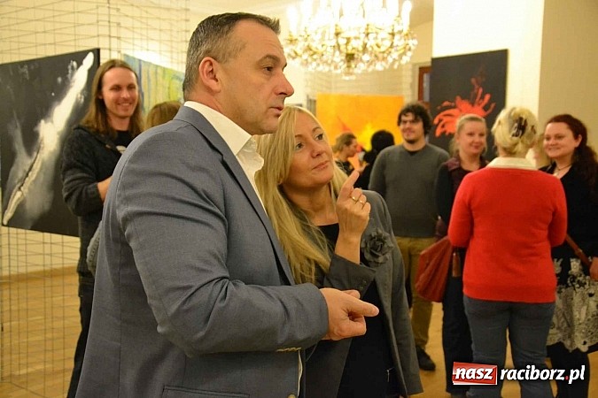 Zdjęcie w galerii na portalu naszraciborz.pl: Metapsychiczne Treści - na zamku otwarto nową wystawę wiadomości z regionu