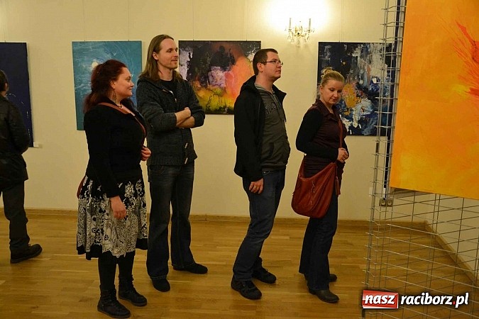 Zdjęcie w galerii na portalu naszraciborz.pl: Metapsychiczne Treści - na zamku otwarto nową wystawę wiadomości z regionu