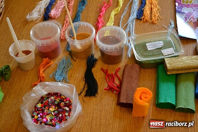 Zdjęcie w galerii na portalu naszraciborz.pl: Studio fryzjerskie oraz kącik plastyczny na Zamku Piastowskim wiadomości z regionu