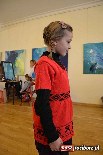 Zdjęcie w galerii na portalu naszraciborz.pl: Studio fryzjerskie oraz kącik plastyczny na Zamku Piastowskim wiadomości z regionu