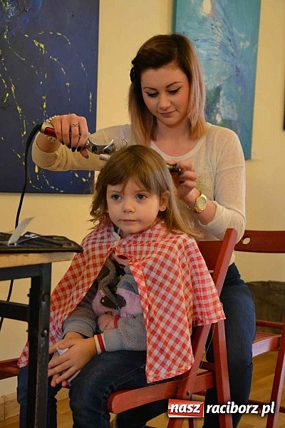 Zdjęcie w galerii na portalu naszraciborz.pl: Studio fryzjerskie oraz kącik plastyczny na Zamku Piastowskim wiadomości z regionu