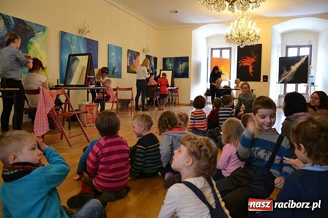 Zdjęcie w galerii na portalu naszraciborz.pl: Studio fryzjerskie oraz kącik plastyczny na Zamku Piastowskim wiadomości z regionu