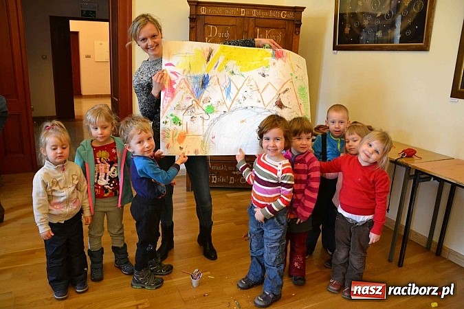 Zdjęcie w galerii na portalu naszraciborz.pl: Studio fryzjerskie oraz kącik plastyczny na Zamku Piastowskim wiadomości z regionu