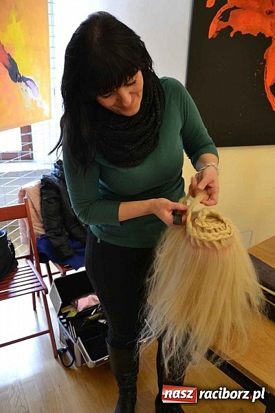 Zdjęcie w galerii na portalu naszraciborz.pl: Studio fryzjerskie oraz kącik plastyczny na Zamku Piastowskim wiadomości z regionu