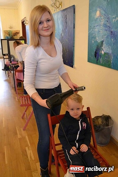 Zdjęcie w galerii na portalu naszraciborz.pl: Studio fryzjerskie oraz kącik plastyczny na Zamku Piastowskim wiadomości z regionu