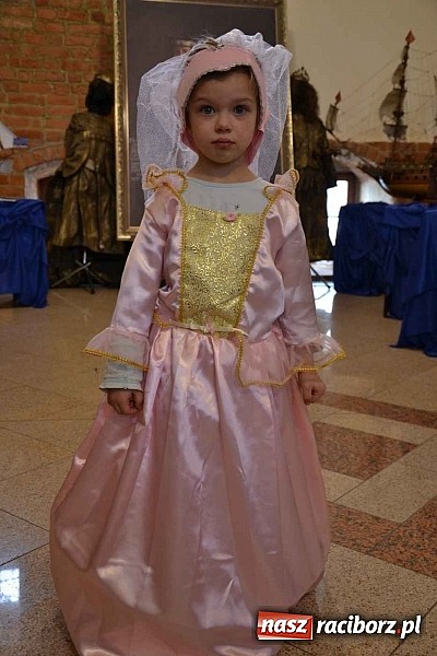 Zdjęcie w galerii na portalu naszraciborz.pl: Studio fryzjerskie oraz kącik plastyczny na Zamku Piastowskim wiadomości z regionu