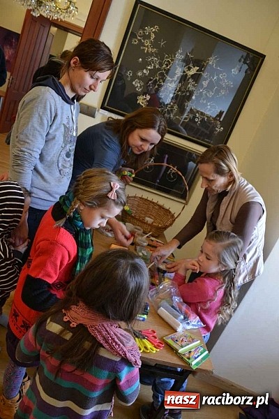 Zdjęcie w galerii na portalu naszraciborz.pl: Studio fryzjerskie oraz kącik plastyczny na Zamku Piastowskim wiadomości z regionu