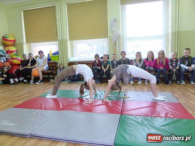 Zdjęcie w galerii na portalu naszraciborz.pl: Szkoła w Rzuchowie w ogólnopolskim konkursie talentów wiadomości z regionu