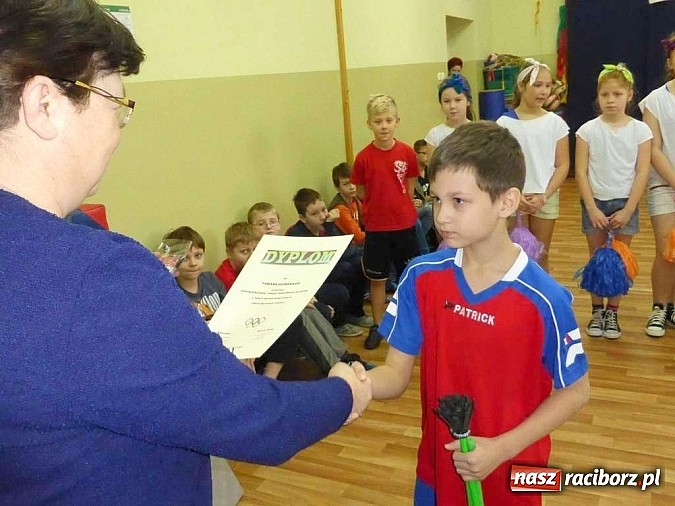 Zdjęcie w galerii na portalu naszraciborz.pl: Szkoła w Rzuchowie w ogólnopolskim konkursie talentów wiadomości z regionu