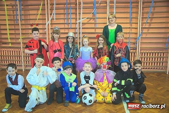 Zdjęcie w galerii na portalu naszraciborz.pl: Bale, bale w karnawale... w szkole w Pogrzebieniu wiadomości z regionu