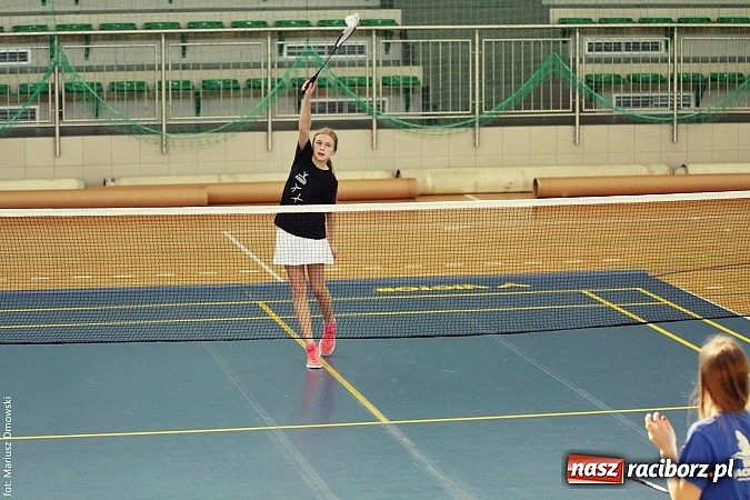 Zdjęcie w galerii na portalu naszraciborz.pl: Turniej badmintona na Arenie Rafako wiadomości z regionu