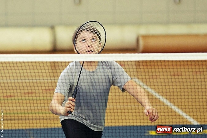Zdjęcie w galerii na portalu naszraciborz.pl: Turniej badmintona na Arenie Rafako wiadomości z regionu