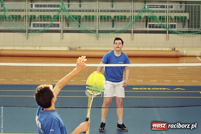 Zdjęcie w galerii na portalu naszraciborz.pl: Turniej badmintona na Arenie Rafako wiadomości z regionu