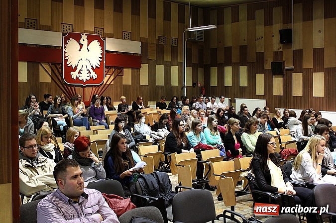 Zdjęcie w galerii na portalu naszraciborz.pl: Korzystajmy ze swoich praw - wykład otwarty dr Beaty Kozickiej wiadomości z regionu