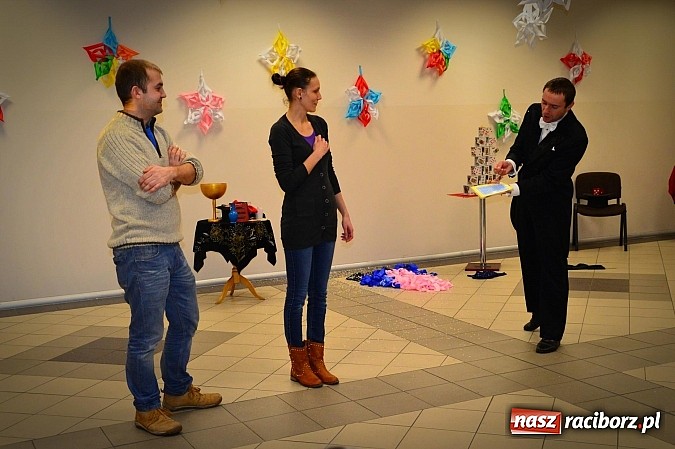 Zdjęcie w galerii na portalu naszraciborz.pl: Bajkowo i kolorowo na balu przebierańc&oacute;w w Pietrowicach Wielkich wiadomości z regionu