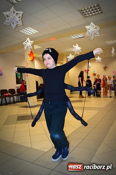 Zdjęcie w galerii na portalu naszraciborz.pl: Bajkowo i kolorowo na balu przebierańc&oacute;w w Pietrowicach Wielkich wiadomości z regionu