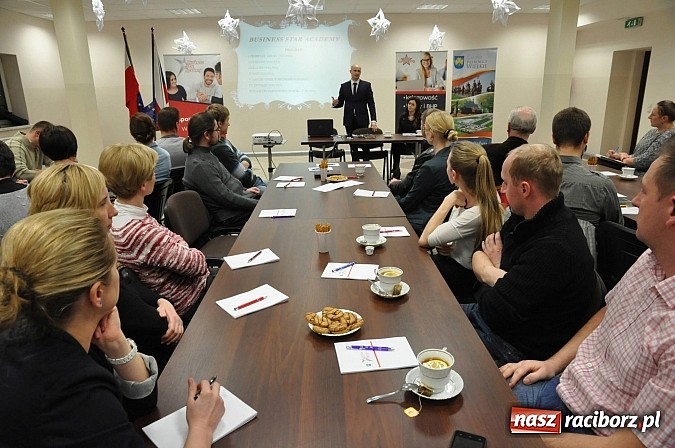 Zdjęcie w galerii na portalu naszraciborz.pl: Akademia biznesu dotarła do Pietrowic Wlk. wiadomości z regionu
