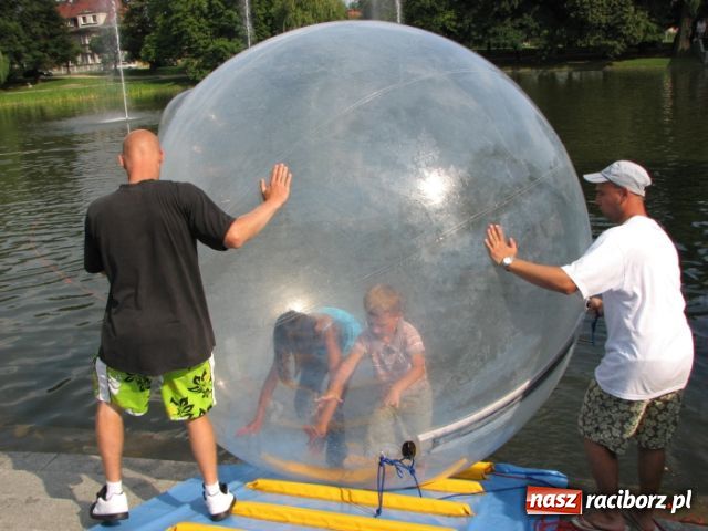 Zdjęcie w galerii na portalu naszraciborz.pl: Aqua ball nie tylko dla dzieci wiadomości z regionu