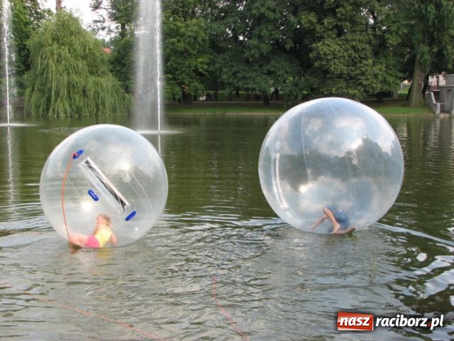Zdjęcie w galerii na portalu naszraciborz.pl: Aqua ball nie tylko dla dzieci wiadomości z regionu