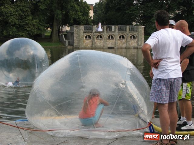 Zdjęcie w galerii na portalu naszraciborz.pl: Aqua ball nie tylko dla dzieci wiadomości z regionu