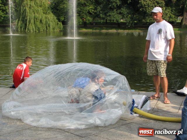 Zdjęcie w galerii na portalu naszraciborz.pl: Aqua ball nie tylko dla dzieci wiadomości z regionu