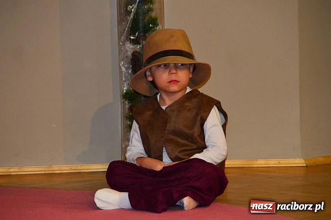 Zdjęcie w galerii na portalu naszraciborz.pl: Piękny występ bieńkowickich przedszkolaków wiadomości z regionu