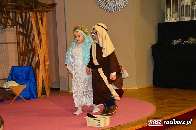 Zdjęcie w galerii na portalu naszraciborz.pl: Piękny występ bieńkowickich przedszkolaków wiadomości z regionu