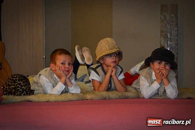 Zdjęcie w galerii na portalu naszraciborz.pl: Piękny występ bieńkowickich przedszkolaków wiadomości z regionu