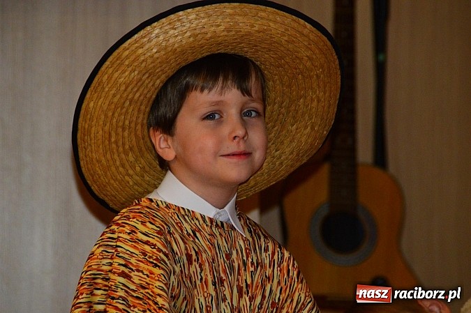 Zdjęcie w galerii na portalu naszraciborz.pl: Piękny występ bieńkowickich przedszkolaków wiadomości z regionu