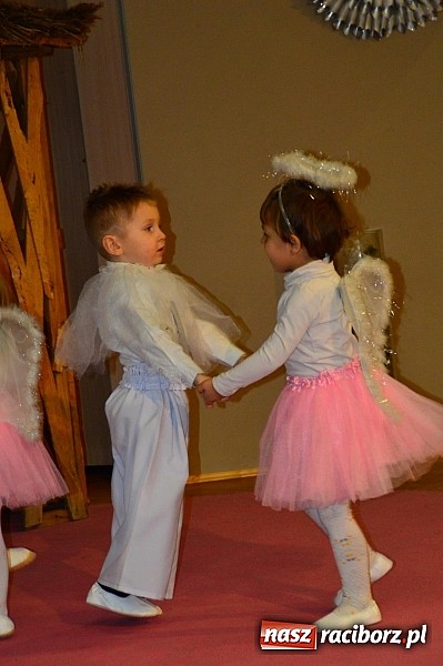 Zdjęcie w galerii na portalu naszraciborz.pl: Piękny występ bieńkowickich przedszkolaków wiadomości z regionu