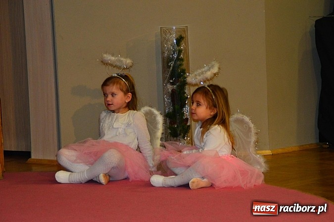 Zdjęcie w galerii na portalu naszraciborz.pl: Piękny występ bieńkowickich przedszkolaków wiadomości z regionu