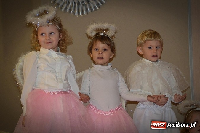 Zdjęcie w galerii na portalu naszraciborz.pl: Piękny występ bieńkowickich przedszkolaków wiadomości z regionu